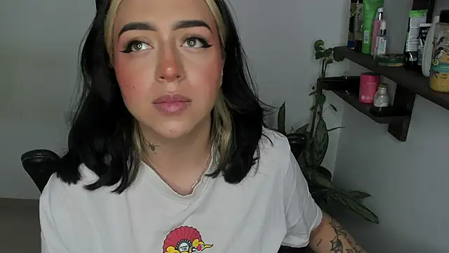 AnnikaMerliahh  online show from 12-20-25, 01:29