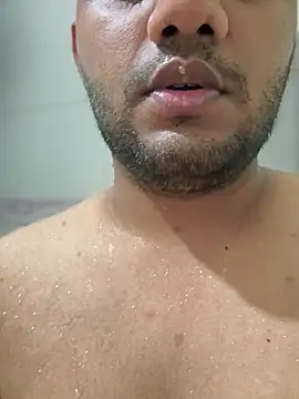 Snapshot of ved240 chatting on 01-27-25, 06:41 ved240 online show from 01-27-25, 06:41