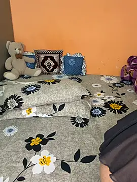 Snapshot of Black_baby chatting on 02-19-26, 08:05 Black baby online show from 02-19-26, 08:05