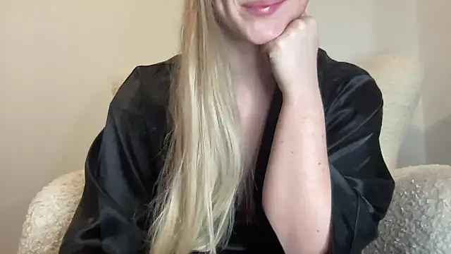 Snapshot of YourGreekAnna chatting on 01-25-25, 09:46 YourGreekAnna online show from 01-25-25, 09:46