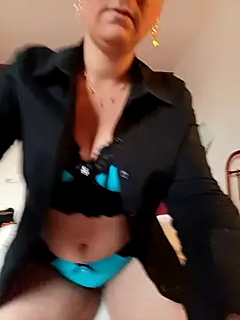 Nell-X online show from 10-29-25, 12:18