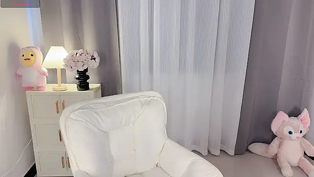 Snapshot of Lucky-susuBB chatting on 12-18-24, 08:31 Lucky-susuBB online show from 12-18-24, 08:31