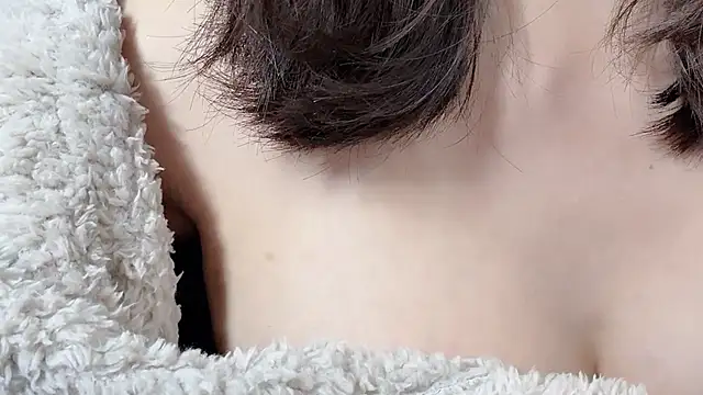 Snapshot of Lucky-susuBB chatting on 11-24-25, 06:35 Lucky-susuBB online show from 11-24-25, 06:35