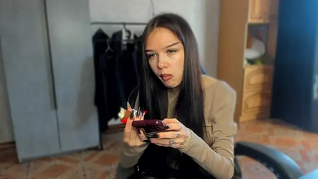 SweetyDeviliya online show from 05-17-26, 12:01