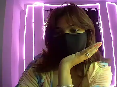 Snapshot of your_pokkie chatting on 01-15-25, 09:51 your pokkie online show from 01-15-25, 09:51