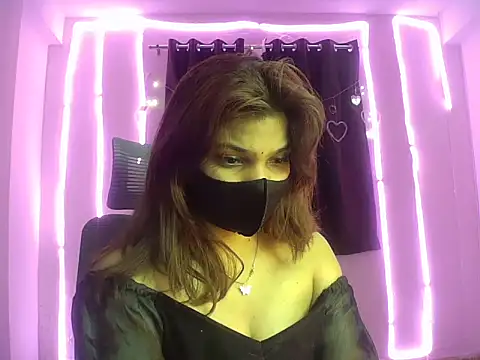 Snapshot of your_pokkie chatting on 01-21-25, 06:23 your pokkie online show from 01-21-25, 06:23