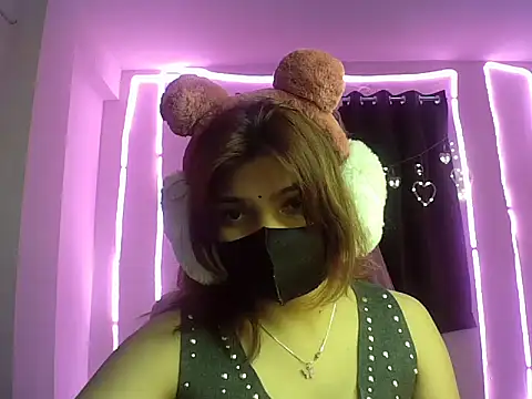 Snapshot of your_pokkie chatting on 01-30-25, 06:10 your pokkie online show from 01-30-25, 06:10