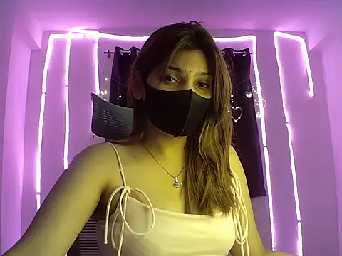 Snapshot of your_pokkie chatting on 02-28-25, 06:20 your pokkie online show from 02-28-25, 06:20