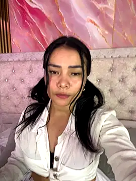 Snapshot of Rousse_blue chatting on 11-16-25, 03:45 Rousse blue online show from 11-16-25, 03:45