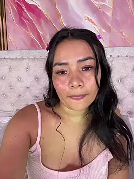 Snapshot of Rousse_blue chatting on 01-08-26, 03:20 Rousse blue online show from 01-08-26, 03:20