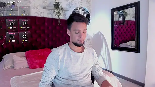 Snapshot of Edward_max chatting on 02-18-25, 03:42 Edward max online show from 02-18-25, 03:42