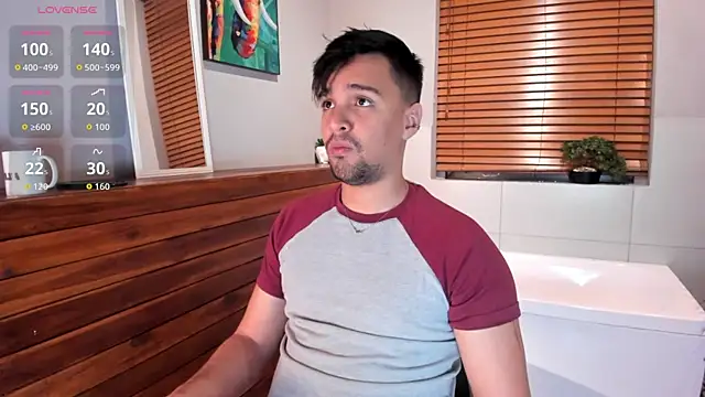 Snapshot of Edward_max chatting on 10-22-25, 03:51 Edward max online show from 10-22-25, 03:51