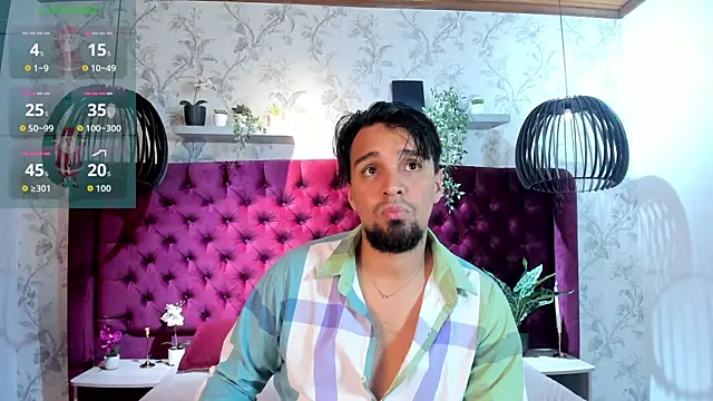 Snapshot of Edward_max chatting on 12-04-25, 04:00 Edward max online show from 12-04-25, 04:00