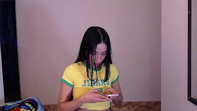 Snapshot of kloe_atlanta chatting on 02-05-25, 11:17 kloe atlanta online show from 02-05-25, 11:17