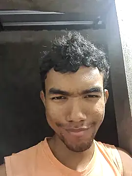 Snapshot of Reynold2608 chatting on 12-22-24, 03:55 Reynold2608 online show from 12-22-24, 03:55