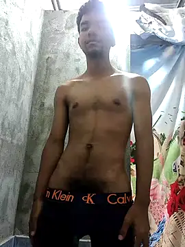 Snapshot of Reynold2608 chatting on 12-27-24, 04:54 Reynold2608 online show from 12-27-24, 04:54