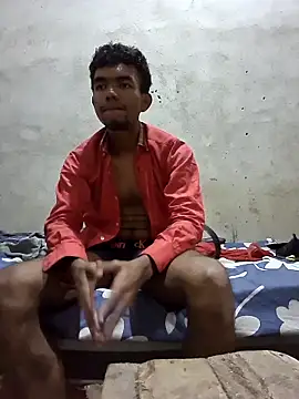 Snapshot of Reynold2608 chatting on 12-30-24, 03:36 Reynold2608 online show from 12-30-24, 03:36