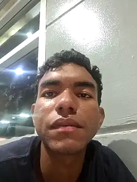 Snapshot of Reynold2608 chatting on 01-03-25, 01:38 Reynold2608 online show from 01-03-25, 01:38