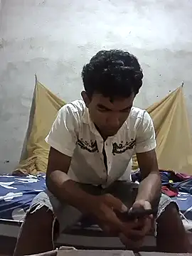 Snapshot of Reynold2608 chatting on 01-07-25, 08:52 Reynold2608 online show from 01-07-25, 08:52