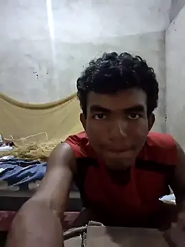 Snapshot of Reynold2608 chatting on 01-20-25, 11:43 Reynold2608 online show from 01-20-25, 11:43