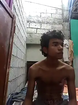 Snapshot of Reynold2608 chatting on 09-11-25, 07:14 Reynold2608 online show from 09-11-25, 07:14