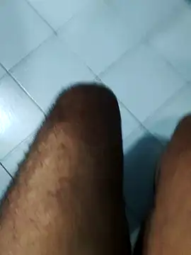 Snapshot of hass-925 chatting on 03-15-25, 02:46 hass-925 online show from 03-15-25, 02:46