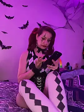 Nina-Chick777 online show from 10-28-25, 06:39