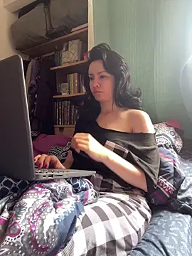 Snapshot of Nina-Chick777 chatting on 06-16-26, 08:44 Nina-Chick777 online show from 06-16-26, 08:44