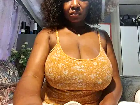 Snapshot of EbonyRose9 chatting on 06-13-26, 07:50 EbonyRose9 online show from 06-13-26, 07:50