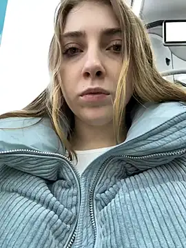 Sunny   Bunny online show from 12-19-24, 12:12