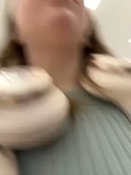 Sunny   Bunny online show from 01-19-25, 02:28