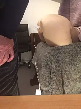 Snapshot of Inseminator69 chatting on 01-04-25, 10:27 Inseminator69 online show from 01-04-25, 10:27