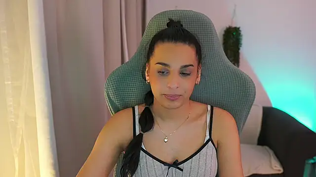 Snapshot of mila__denver chatting on 01-23-25, 06:56 mila denver online show from 01-23-25, 06:56