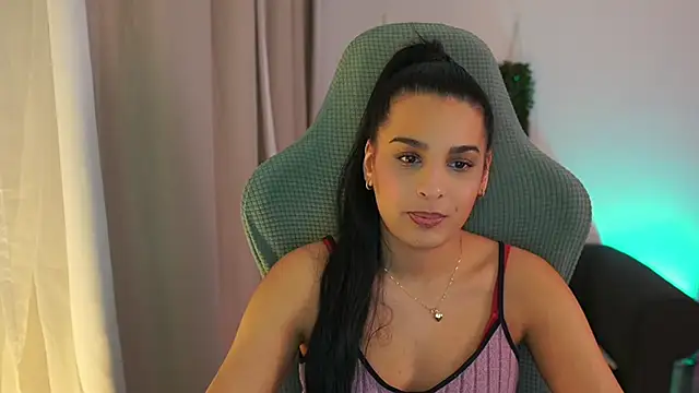 Snapshot of mila__denver chatting on 01-26-25, 05:13 mila denver online show from 01-26-25, 05:13