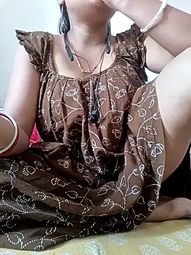 Snapshot of Priya_2222 chatting on 11-13-25, 06:23 Priya 2222 online show from 11-13-25, 06:23