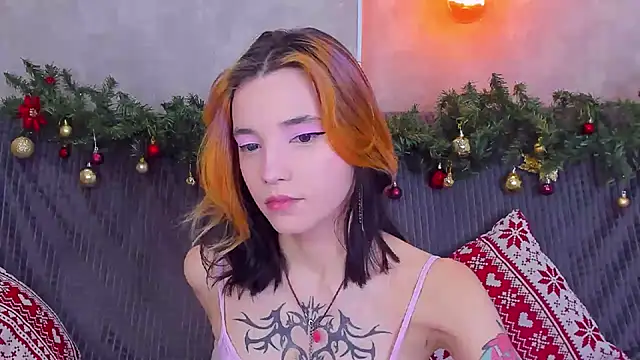 Snapshot of as1an_girlfriend chatting on 12-15-24, 05:10 as1an girlfriend online show from 12-15-24, 05:10