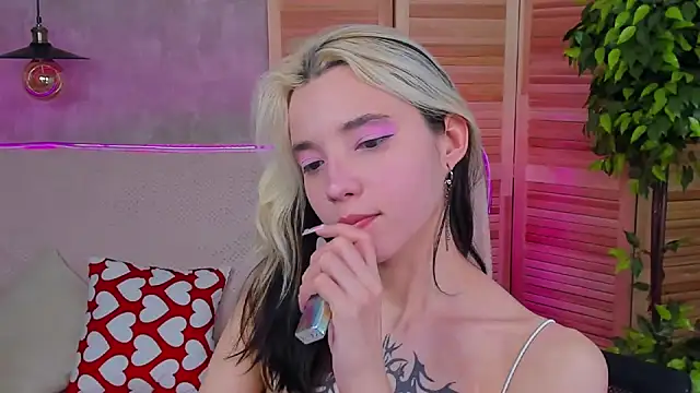 Snapshot of as1an_girlfriend chatting on 03-11-25, 06:32 as1an girlfriend online show from 03-11-25, 06:32