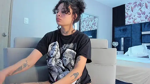 KatherineGomez online show from 04-01-26, 03:07