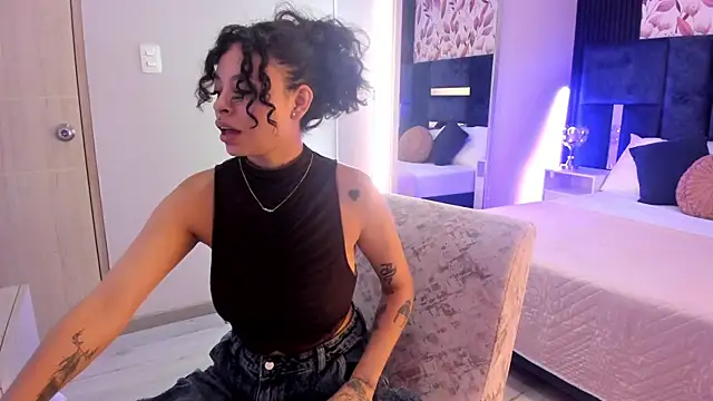 Snapshot of KatherineGomez chatting on 07-16-26, 02:28 KatherineGomez online show from 07-16-26, 02:28