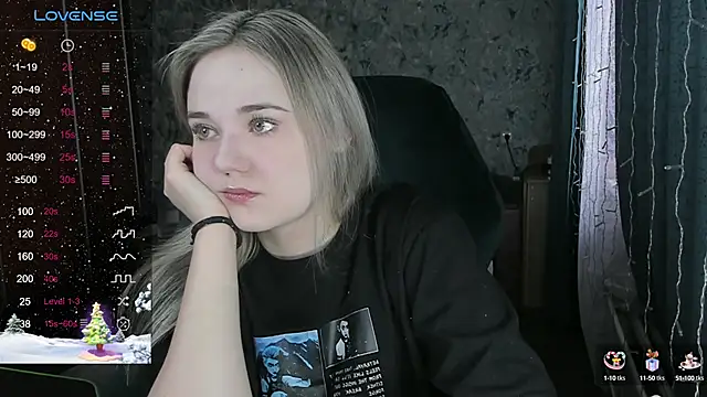 Your small bunny online show from 12-19-24, 04:56