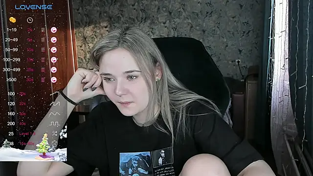 Your small bunny online show from 12-19-24, 08:02