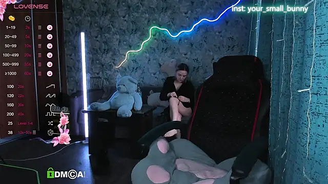 Your small bunny online show from 09-13-25, 03:17