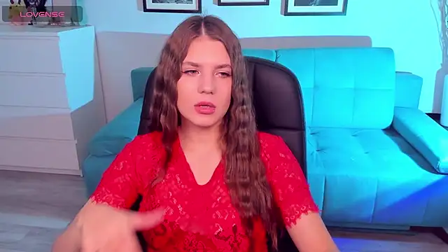 Snapshot of BellaSweetHeart chatting on 10-24-25, 11:50 BellaSweetHeart online show from 10-24-25, 11:50