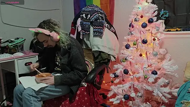 tallnerdyguy online show from 12-20-25, 03:46