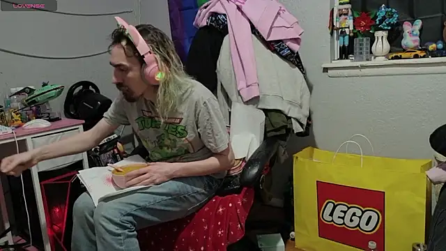 tallnerdyguy online show from 02-08-26, 03:10