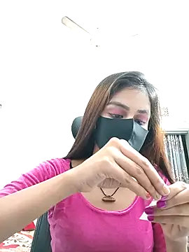 Snapshot of Tisha-01 chatting on 09-22-25, 03:25 Tisha-01 online show from 09-22-25, 03:25