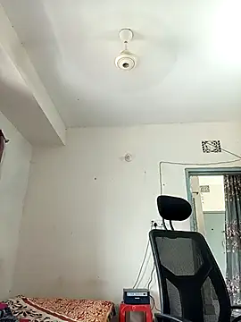 Snapshot of Tisha-01 chatting on 09-26-25, 08:18 Tisha-01 online show from 09-26-25, 08:18