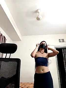 Snapshot of Tisha-01 chatting on 09-27-25, 01:38 Tisha-01 online show from 09-27-25, 01:38