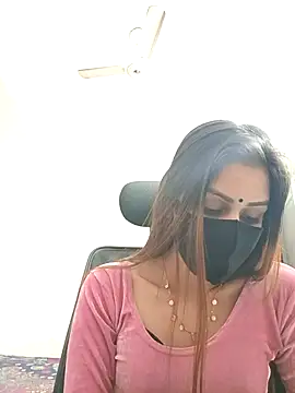 Snapshot of Tisha-01 chatting on 11-20-25, 02:50 Tisha-01 online show from 11-20-25, 02:50