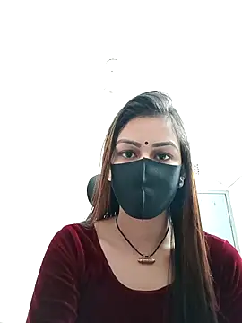 Snapshot of Tisha-01 chatting on 11-28-25, 02:14 Tisha-01 online show from 11-28-25, 02:14